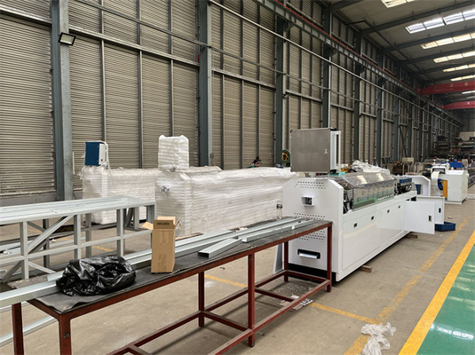 4000x800x1800mm লাইট গেজ স্টিল ফ্রেমিং মেশিন পিএলসি কন্ট্রোল সিস্টেম