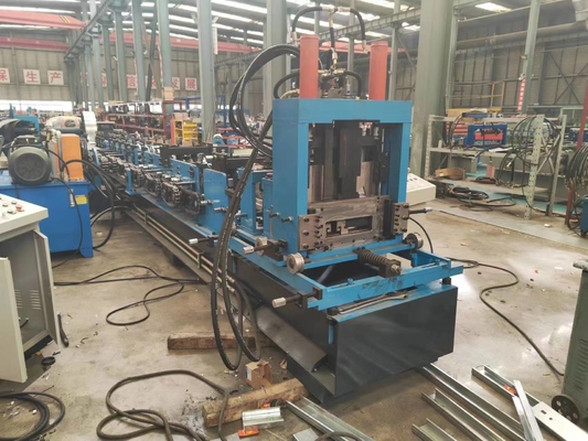 G350 G550 2.4 মিমি ফুল হার্ড স্টিল গ্যালভানাইজড স্টিল প্রোফাইল সি/জেড পুরলিন রোল ফর্মিং মেশিন